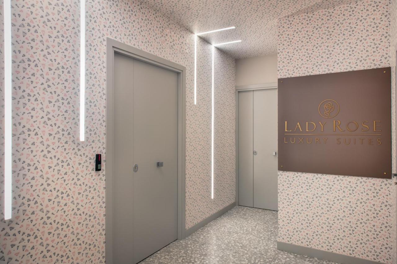 מלון נאפולי Lady Rose מראה חיצוני תמונה
